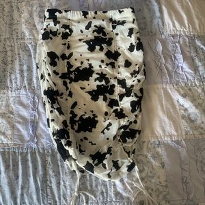 Cow print scrunch side skirt